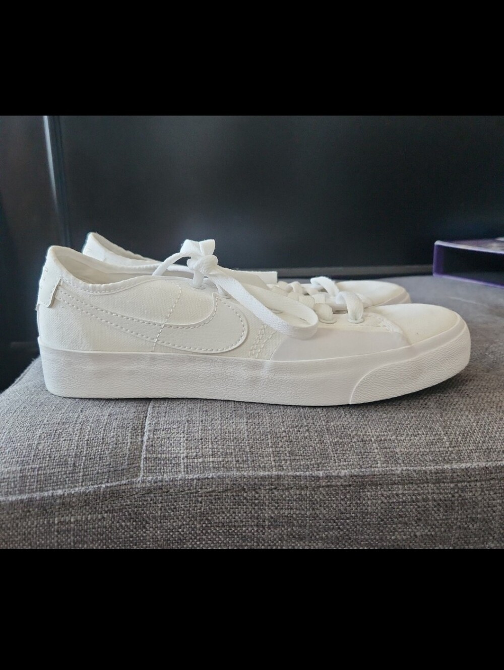 Nike Girl Low-Top Sneakers